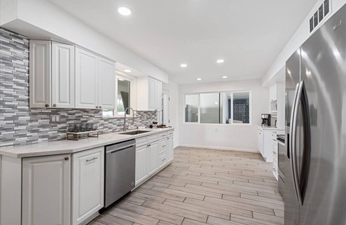 Trail West Cottage | Fairway - Pool & Mini Golf - 5 Mins to Old Town