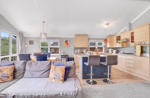 Swarland Cabin | Fairway View - North East Escapes