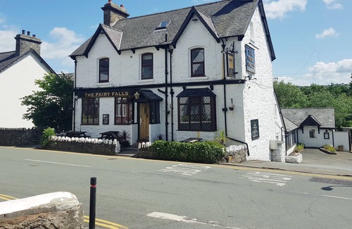 Trefriw Hotel | Fairy Falls Hotel