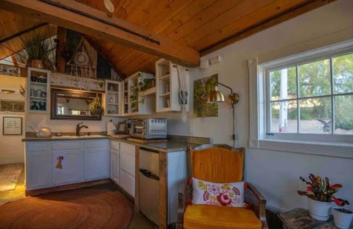Paso Robles Cabin | Fairy Tale Cottage- Tiny House- Paso Robles