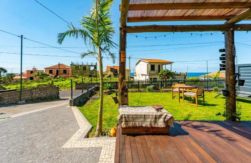 Sao Vicente House | Fajã Lodges - House Ash