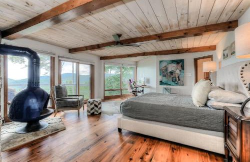 Big Canoe House | Falken Haus - Relax in Seclusion with Panoramic Lake Views