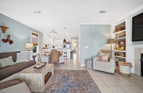 Port St. Joe Cottage | Fall 2025 Rate Drop! 3 BR/3 BA Cottage -Dog Friendly!