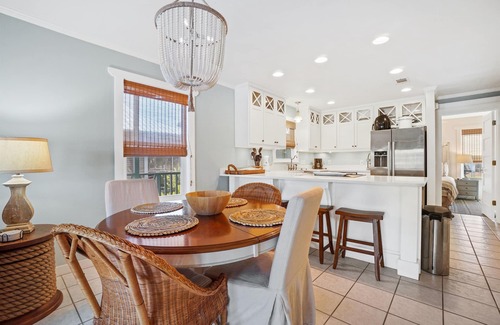 Port St. Joe Cottage | Fall 2025 Rate Drop! 3 BR/3 BA Cottage -Dog Friendly!