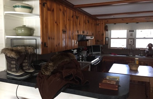 Winthrop Apartment | Fall colors at a Maine Lakefront cottage. Watch the beautiful change of seasons
