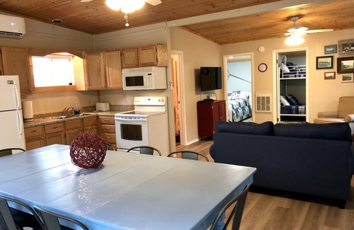 Silver Lake Cottage | 🍂🍁 Fall dates available! 2026 dates available as well!