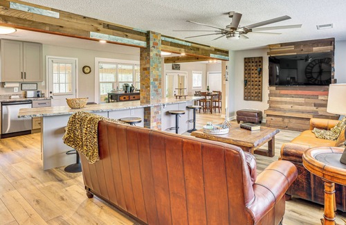 Titus House | Fall & Football Vibes: Titus Retreat w/Game Room