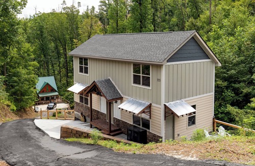 Chalet Village North Cabin | Falling Brook