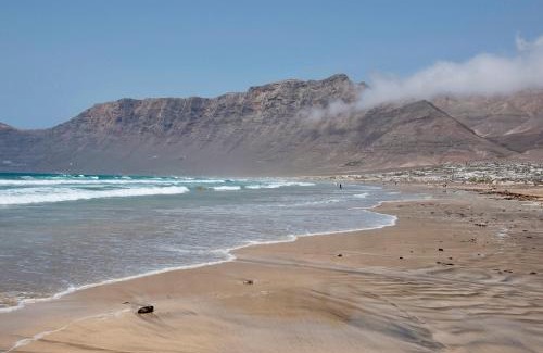 Caleta de Famara Apartment | FAMARA. MAREA