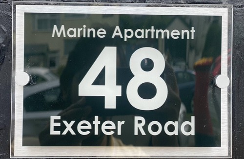 Dawlish Apartment | Family 4-bed Apartment in Dawlish With Sea View
