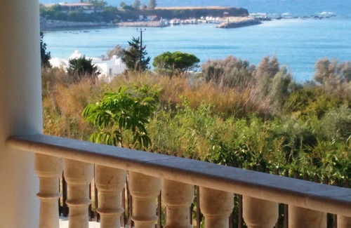 Pomos Villa | family and couple friendly with great sea views, minutes walk