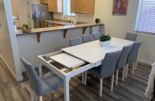 Moab South Valley House | Family and Pet Friendly! Luxurious Backyard Amenities! Jacuzzi! Lots of Parking!