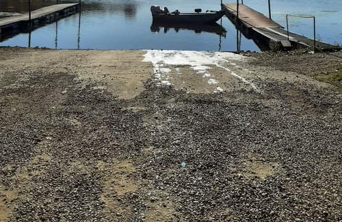 Bagley RV Rental | Family Cabin 🏠 steps to River/Beach ⛱