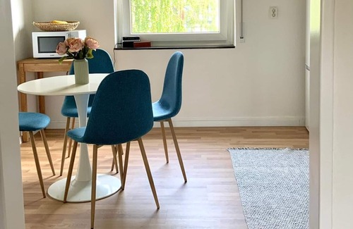Ludwigshafen-Friesenheim Apartment | Family-friendly home with WIFI/Netflix and parking close to BASF