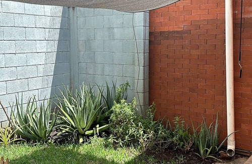 Zona 14 House | Family friendly accommodation with 12 beds, garage and garden in zona 14n