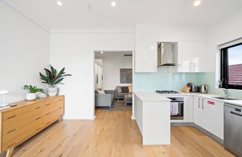 North Bondi Apartment | Family Friendly 2BR Apartment with Terrace