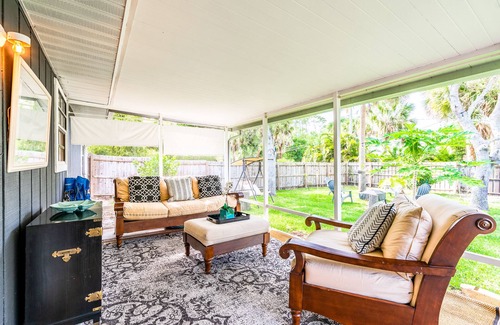 Lakewood Park House | Family friendly 3 bedroom home minutes from the beach and top notch restaurants