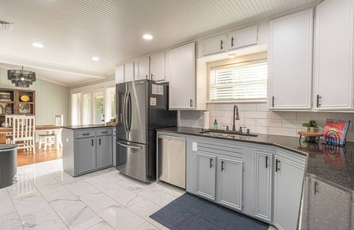 Tyler House | Family-Friendly 3BR Near Medical District – Modern & Cozy