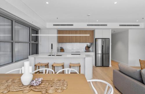 Huskisson Apartment | Family-Friendly 3BR - Steps from the Beach
