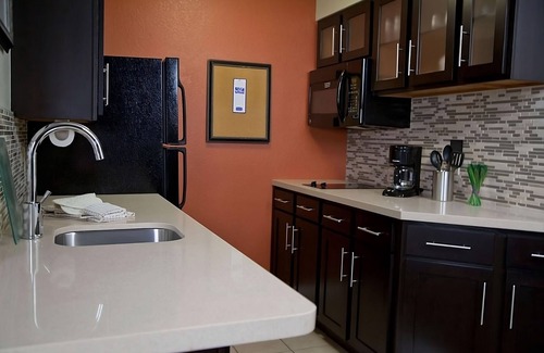 San Bruno Resort | Family-friendly Accommodation! Pets Allowed, Free Breakfast!
