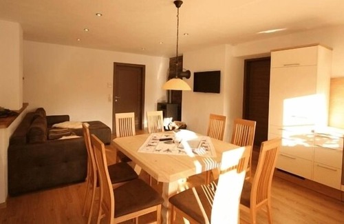 Leogang Apartment | Family-friendly apartment in a farm for 2-8 people