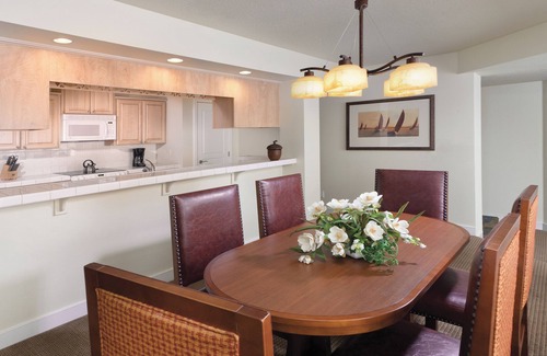 Coeur d'Alene Resort | Family-Friendly Condo Steps to Lake w/Resort Indoor Pool & Full Kitchen
