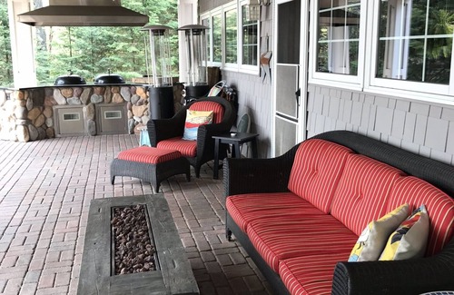 Hazelhurst Cottage | Family friendly cottage great swimming