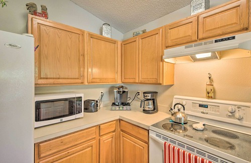 Edgewater House | Family-Friendly Edgewater Home: 6 Mi to Beaches!