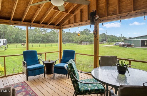 Seabrook Other | Family Friendly, Equine Friendly,