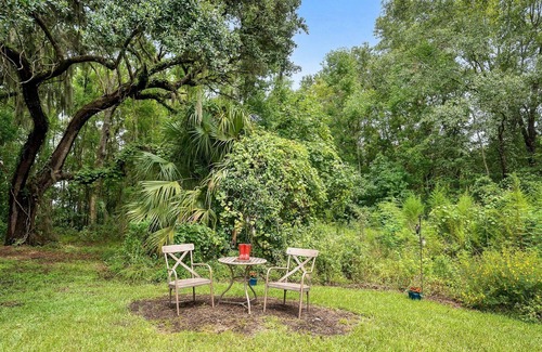 Seabrook Other | Family Friendly, Equine Friendly,