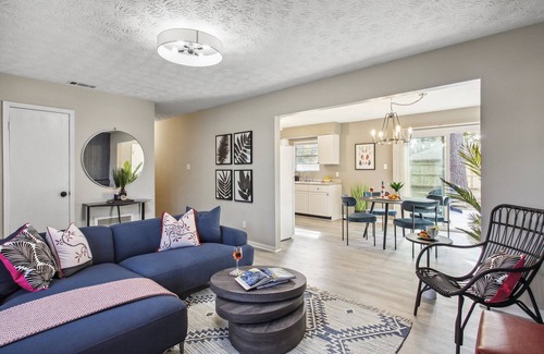 Savannah House | Family Friendly* Firepit * Dogs OK * Fenced Yard * 3BR/1.5BA Home