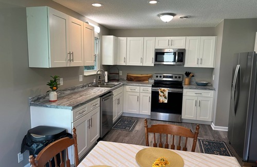 Knoxville House | Family-Friendly Fountain City 3BR - Quiet Stay with Deck & Backyard