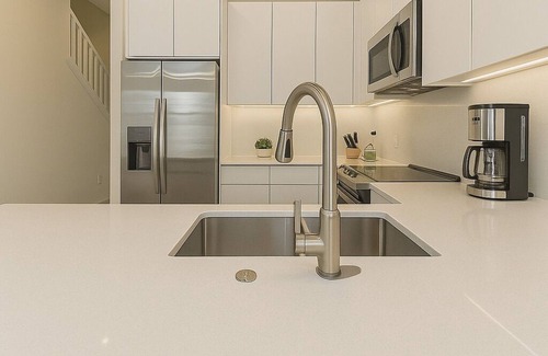 Four Corners Hotel | Family-Friendly Home near Disney