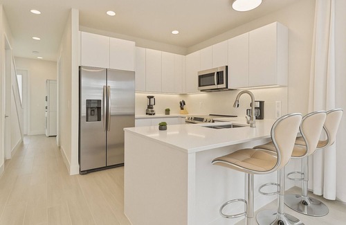 Four Corners Hotel | Family-Friendly Home near Disney