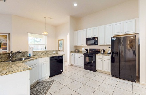 Watersong House | Family-Friendly Home w/Private Pool Spa, Game Room, WiFi & AC - Dogs OK