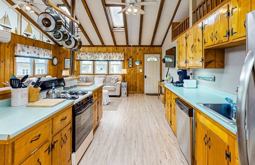 Popponesset House | Family-Friendly Home w/Furnished Deck, Gas Grill, Free WiFi, Beach Access
