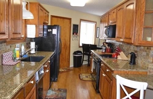 Grove House | Family-Friendly Lakefront Home w/Large Yard & Boat Dock-Sleeps 14+kids under 6