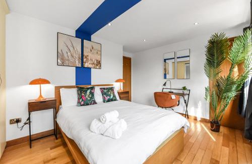Cathedrals Apartment | Family Friendly, Zone 1, 2 Beds, Central London