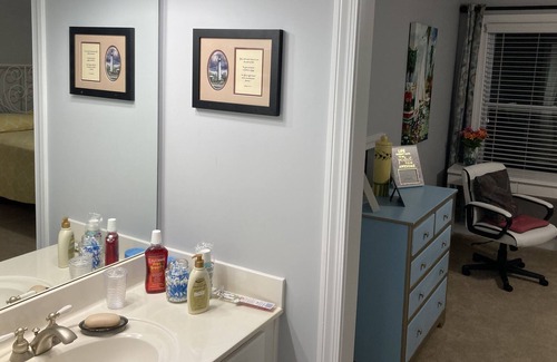 Braselton House | Family, friends or solo … 3 separate room plans available.
