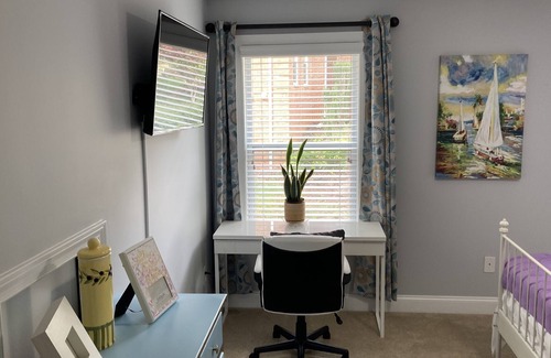 Braselton House | Family, friends or solo … 3 separate room plans available.