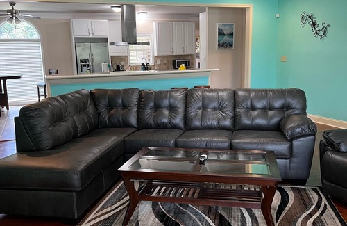 Milledgeville House | Family get away, pet friendly,fishing, boating and fun,