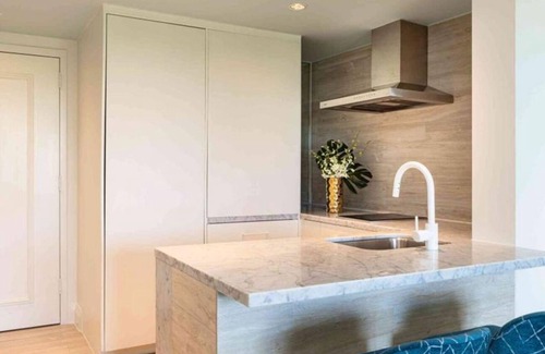 Nassau Hotel | Family Getaway | 2BR Unit, Pools, Water Park, Bar, Onsite Dining, Pets Allowed
