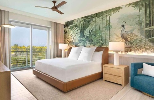 Nassau Hotel | Family Getaway | 2BR Unit, Pools, Water Park, Bar, Onsite Dining, Pets Allowed