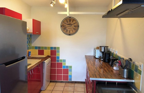 Aveze House | Family gîte (11 people) with swimming pool