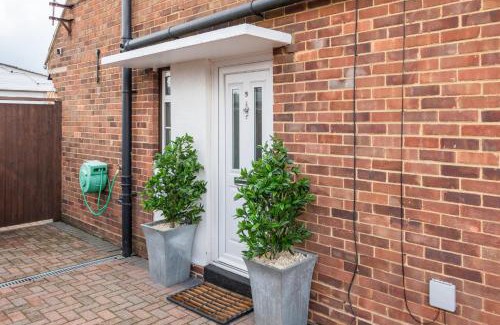 Eton Wick House | Family home, view of Windsor Castle