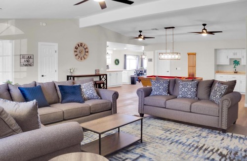 Lake Havasu City House | Family Home! VIEWS - Pool - Pool Table - Boat Garage - Sleep 16 - Fire Pit