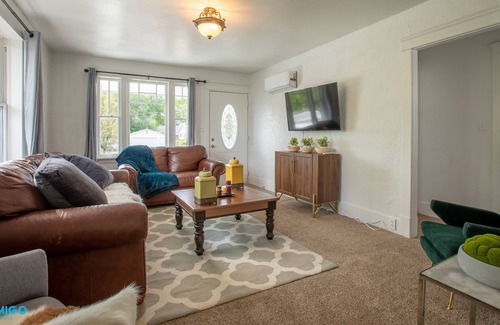 Price House | Family Home with Space to Rest