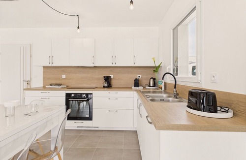 Frehel Ski Chalet | Family house for 10 in Fréhel with garden