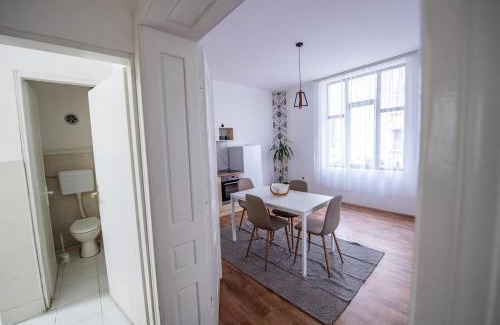Leskovac Apartment | Family House