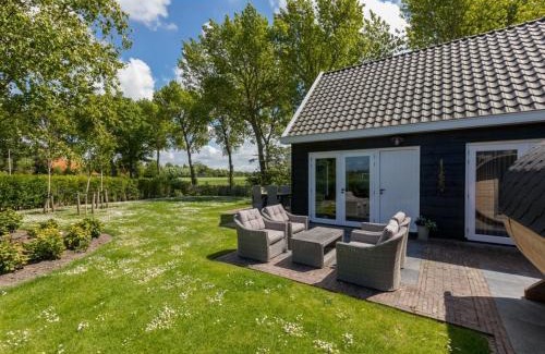 Municipality of Veere House | Family house with an ideal location, private terrace, garden and sauna